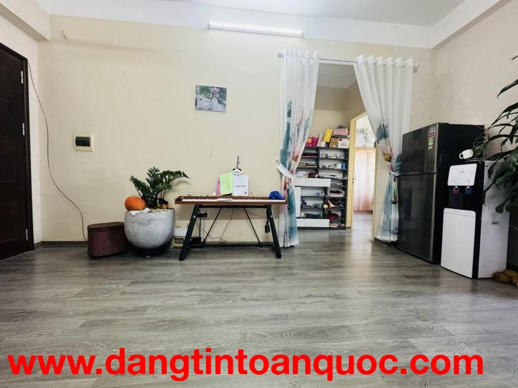 GẤP - Bán nhà CT4 KĐT Xa La - Hà Đông tầng trung, 70m2 giá CHỈ 3,3 tỷ