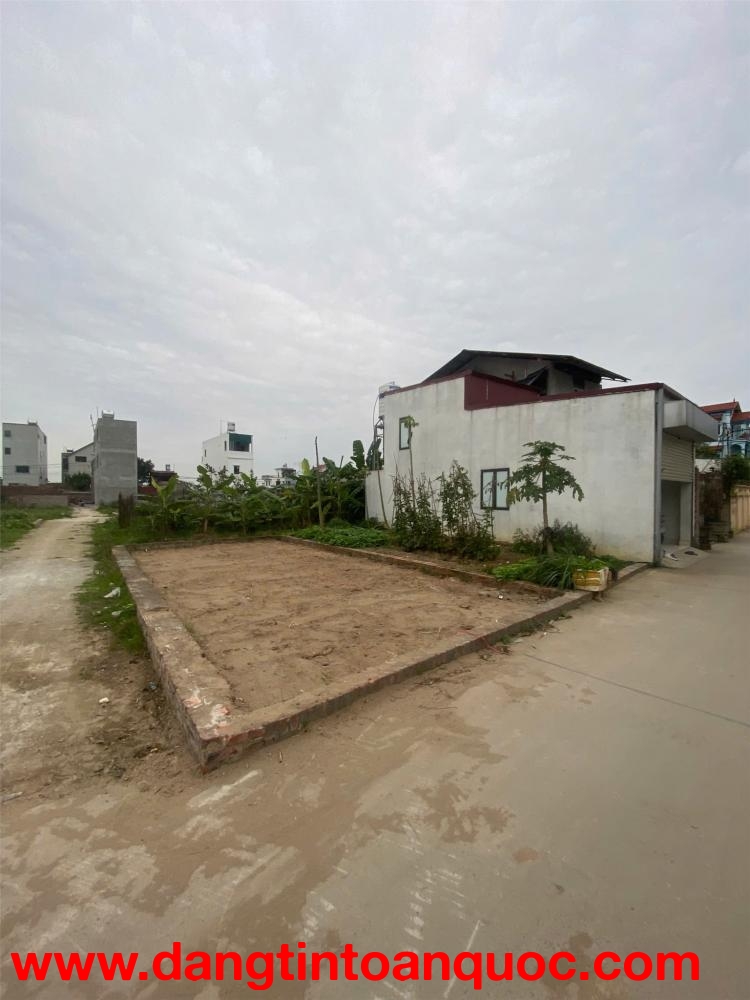 Lô góc CC cần bán Đất TT Quang Minh,full TC 54m,kinh doanh vip,giá đầu tư.
