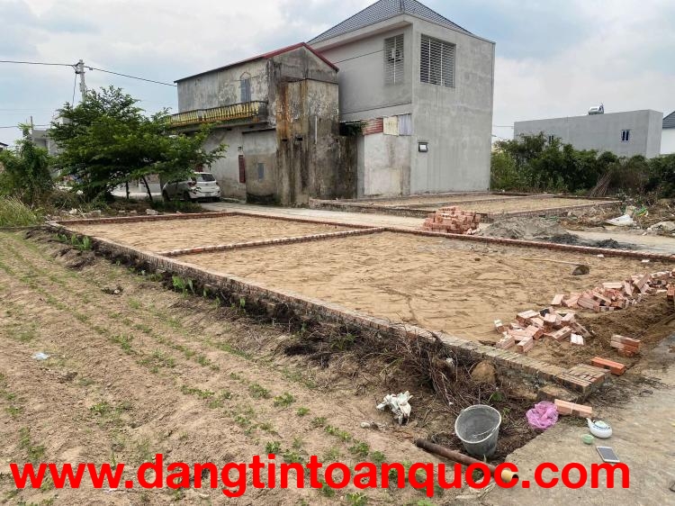 CC bán đất lô góc Quang Minh 50m,giá đầu tư,lô góc đẹp,ô tô tránh