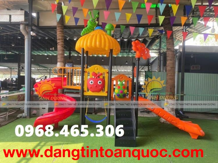 Cầu trượt trẻ em máng nhựa cho trường mầm non, khu vui chơi