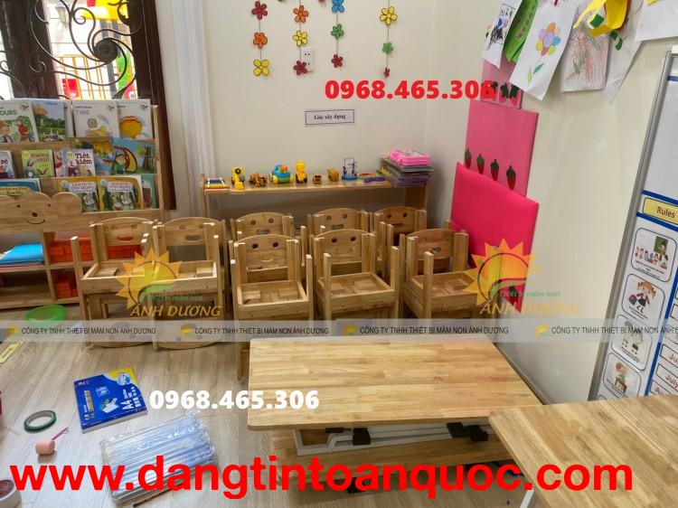 Bàn ghế gỗ mầm non, bàn gỗ mầm non chất lượng cao