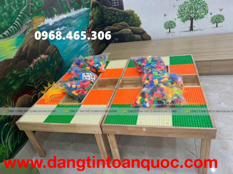 Bàn xếp lego trẻ em, bàn chơi lego trẻ em bằng gỗ 