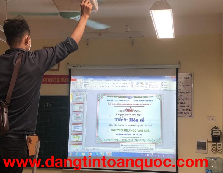 Sửa chữa máy chiếu giá rẻ lấy ngay uy tín