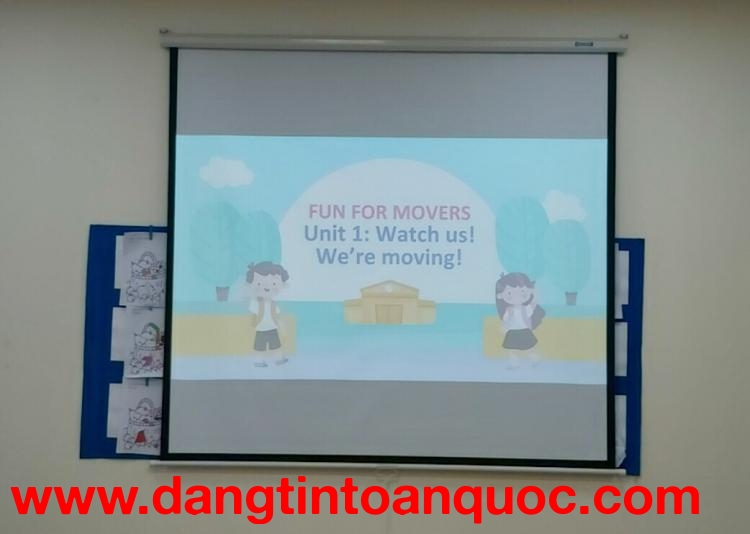 Giá thay bóng đèn sửa chữa máy chiếu