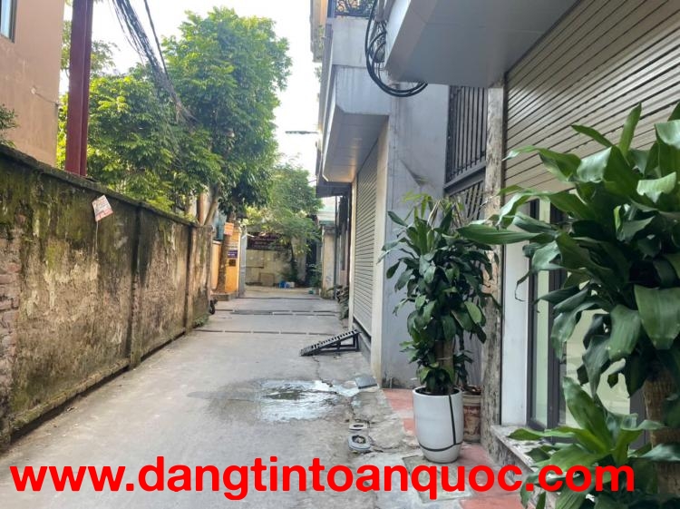 Bán nhà đẹp Ngô Gia Tự – 130m² – MT 6,5m – 5 tầng – Ngõ ô tô – Đang KD – Tương lai mặt phố. Giá: 12,