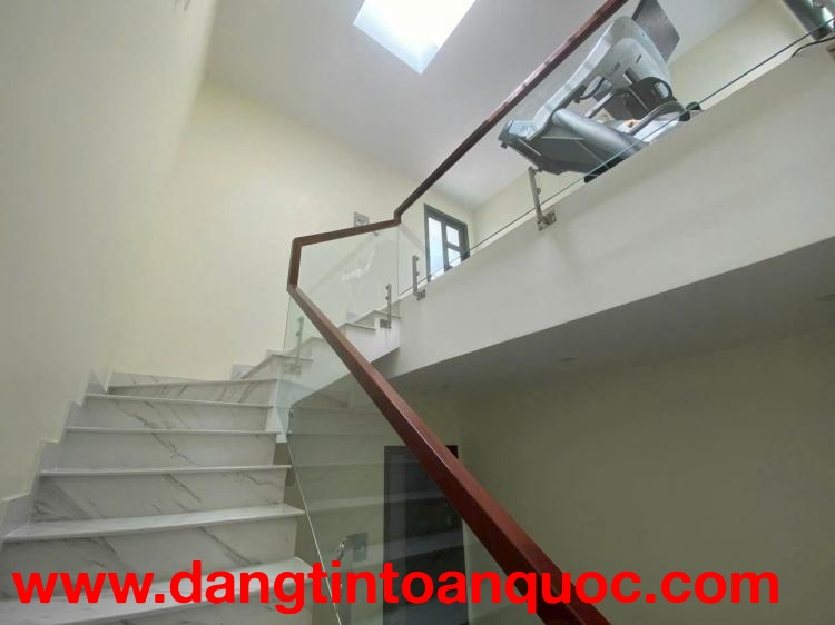 MT Thụt Trần Hưng Đạo Q5, 6.5x17m, T+3L Giá 19.9 tỷ TL, HĐT 55tr/th