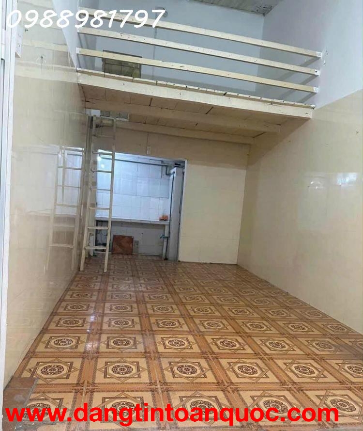 Bán nhà cấp 4 Bùi Huy Bích - giải phóng , ô tô đỗ cửa giá 1.9 tỉ