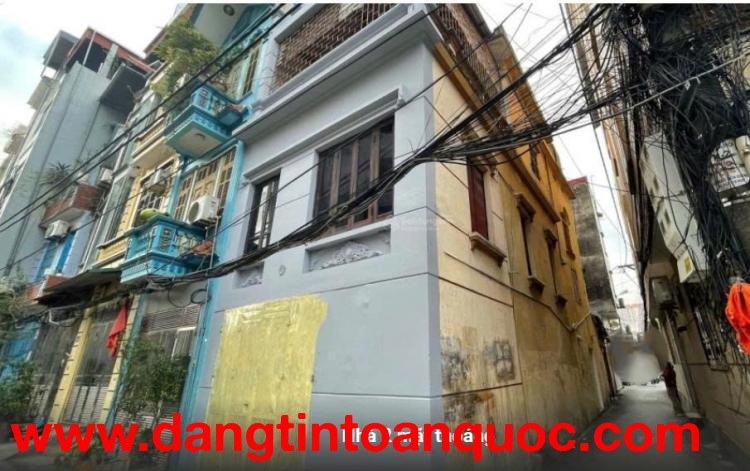 Phố Bà Triệu, Hà Đông 50m2 x 3 tầng, 5 ngủ, 2 vệ sinh, giá 10 Triệu/th