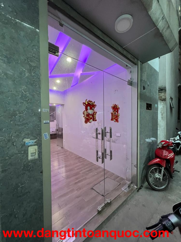 Cho thuê nhà nguyên căn ngõ 60 Vũ Trọng Phụng 60m², 2 tầng 8,5 triệu