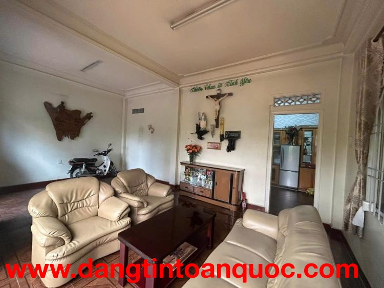 Cho thuê nhà mặt tiền đường Xô Viết Nghệ Tĩnh Phường 7 Đà Lạt giá 13tr