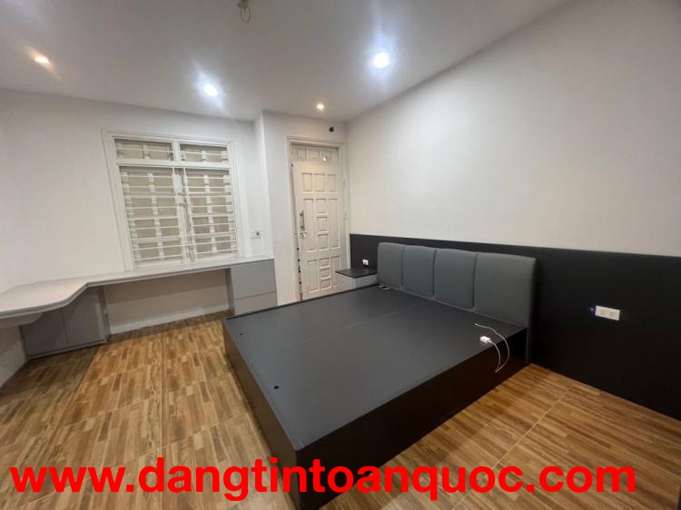 Bán nhà đẹp Lý Sơn Thượng Thanh Long Biên oto đỗ cổng 54m 5 tầng nhỉnh 6 tỷ(TL)