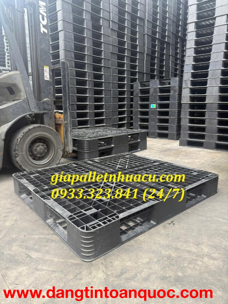 ???? Khuyến Mãi Cuối Năm – Pallet Nhựa Đen 1100x1300x150mm Giảm Giá ! ????