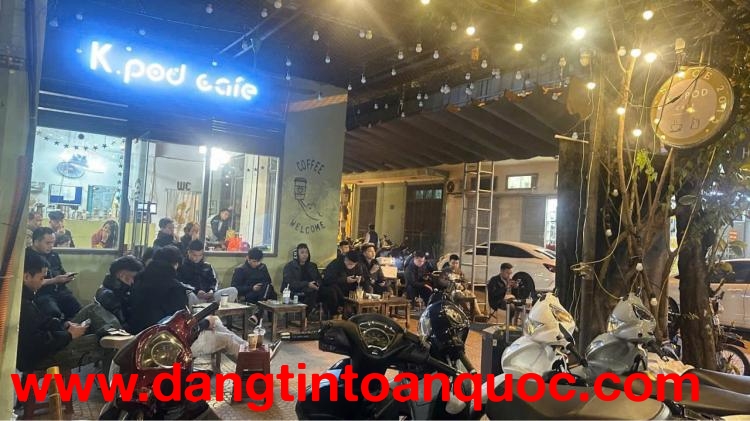 Sang nhượng quán cafe do nghỉ sinh em bé không có thời gian quản lý.