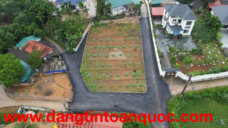 Bán nhanh lô đất Hợp Thành, thành phố Hòa Bình giá 650tr, dt 110m, mt 5m