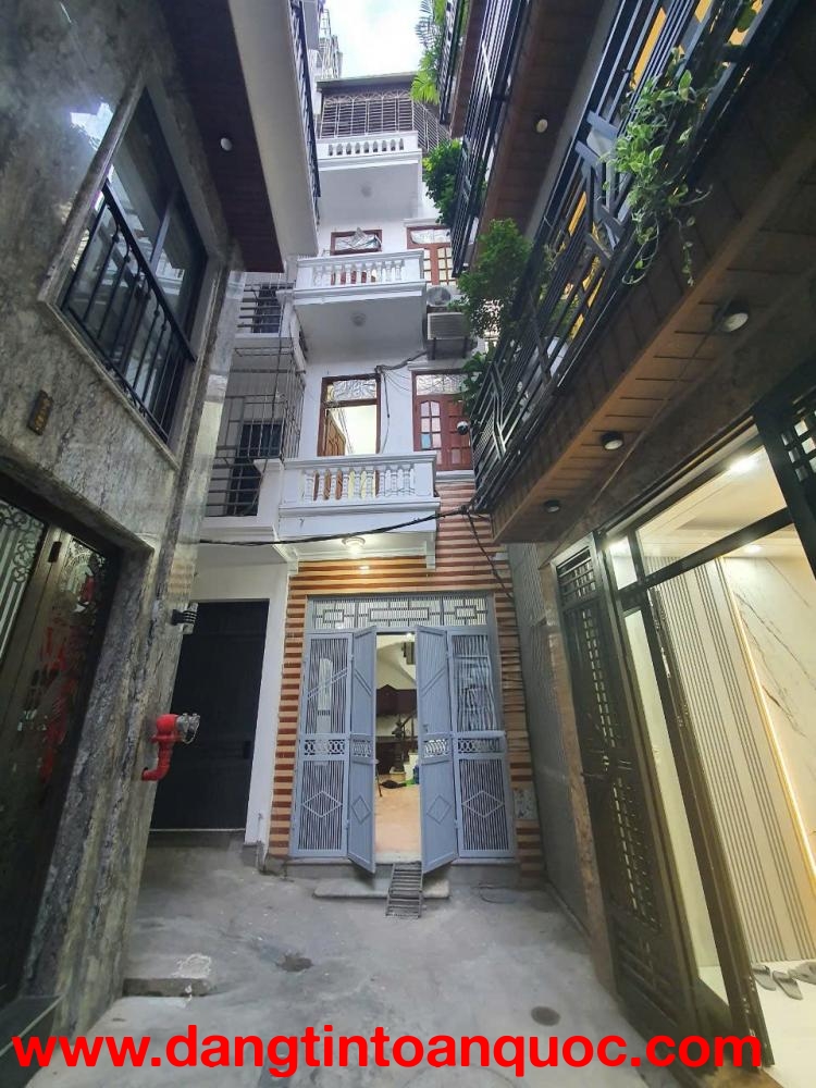 Cho thuê nhà Minh Khai 25m2 x 4 tầng, 3 ngủ, 3 vệ sinh, 9 Triệu/th