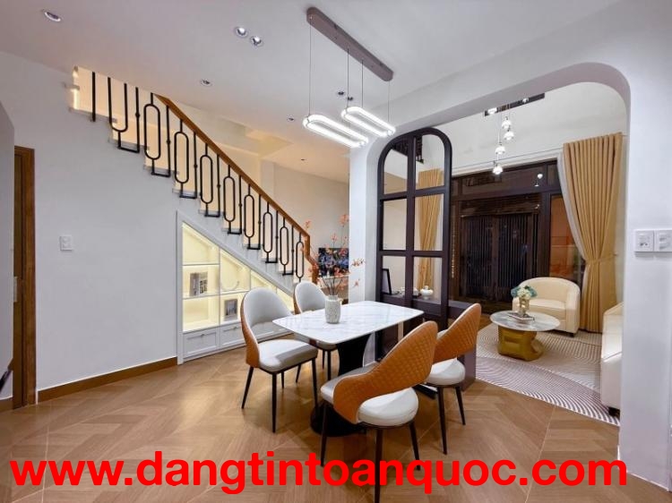 # Nhà gần Điện Biên Phủ, 60m2, 2 tầng 3PN, ở ngay, nhỉnh 5 tỷ