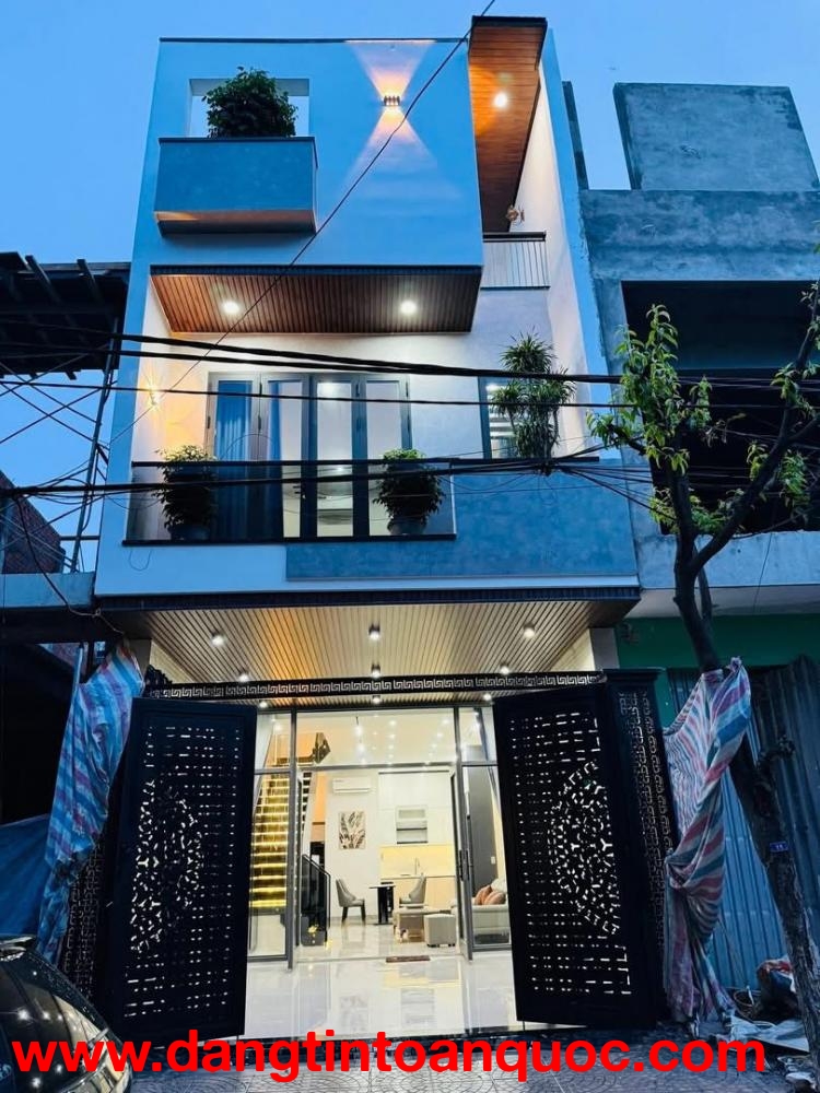 Nhà 3 tầng đường Nguyễn Chích - Diện tích đất = 82,5 m2 - FULL nội thất Y HÌNH