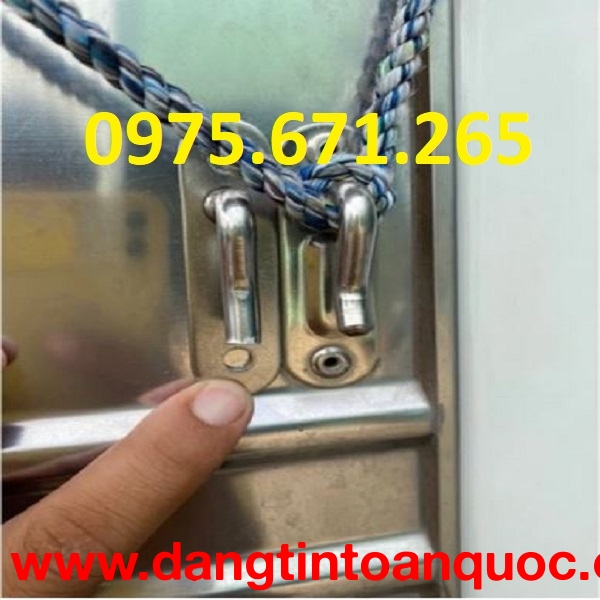 Cách để mua được móc bạt ô tô giá rẻ