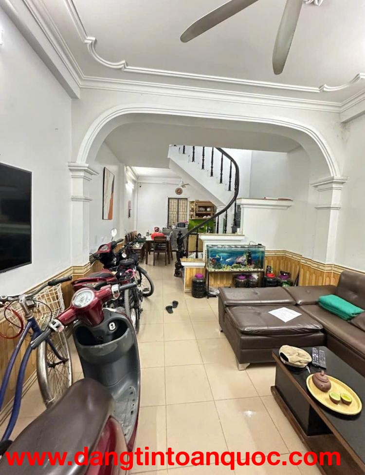 Bán nhà Khương Đình – Thanh Xuân 40m² × 4 tầng, ngõ nông gần phố, thiết kế 5 phòng – Giá 10,5 tỷ