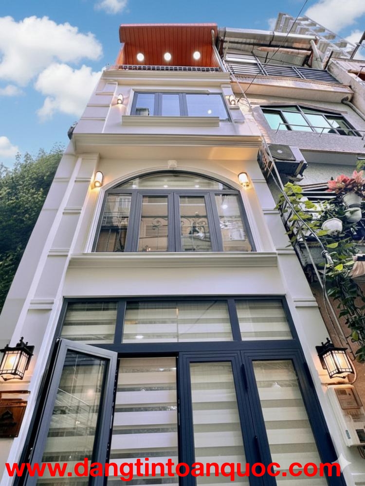 L1666 ⭐️ sát Ngã 6 Cộng Hoà Q3, SHR, Vuông, 4 tầng, 3x4m, 3.x tỷ