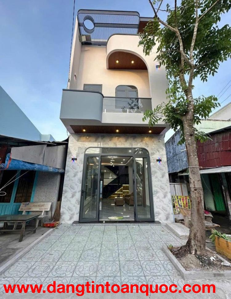 NHÀ CHÍNH CHỦ - GIÁ TỐT - Vị Trí Đẹp Tại Đường 30/4 Phường 3 TP Sóc Trăng Cũ