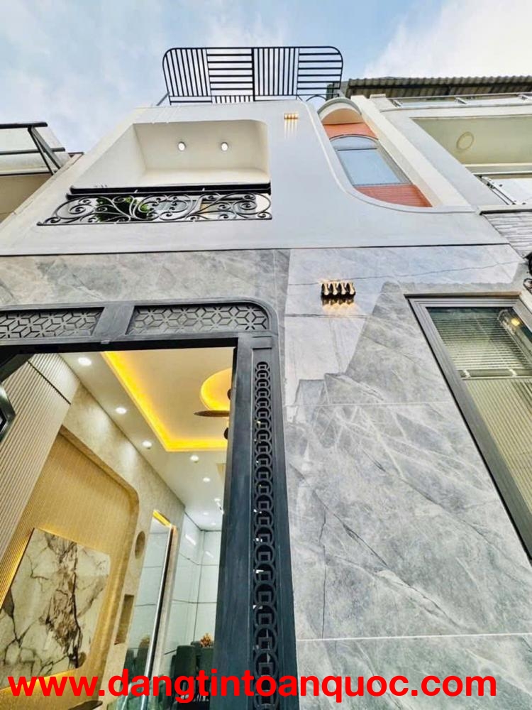 L1671 ⭐️ sát chợ Cầu GV, SHR, Vuông, 3 tầng, 4x9m, 5.x tỷ