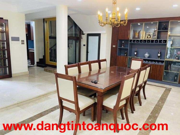 ????Bán Biệt thự tặng Giá trị sống, Dương Đình Nghệ 253/273m, 4T, MT 8M, Ô tô tránh, Vỉa hè, 115 tỷ?