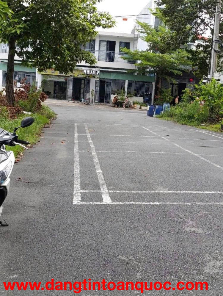 Cần bán nhà đất chính chủ KDC Vĩnh Phú 2 - Gần Number One - Cách trung tâm Quận 1 khoảng 10km