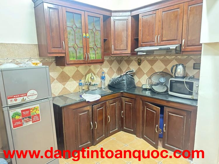 Cho thuê Tập thể Nghĩa Đô 65m², 2 phòng ngủ, 1 vệ sinh, 11 Triệu ở hộ gia đình