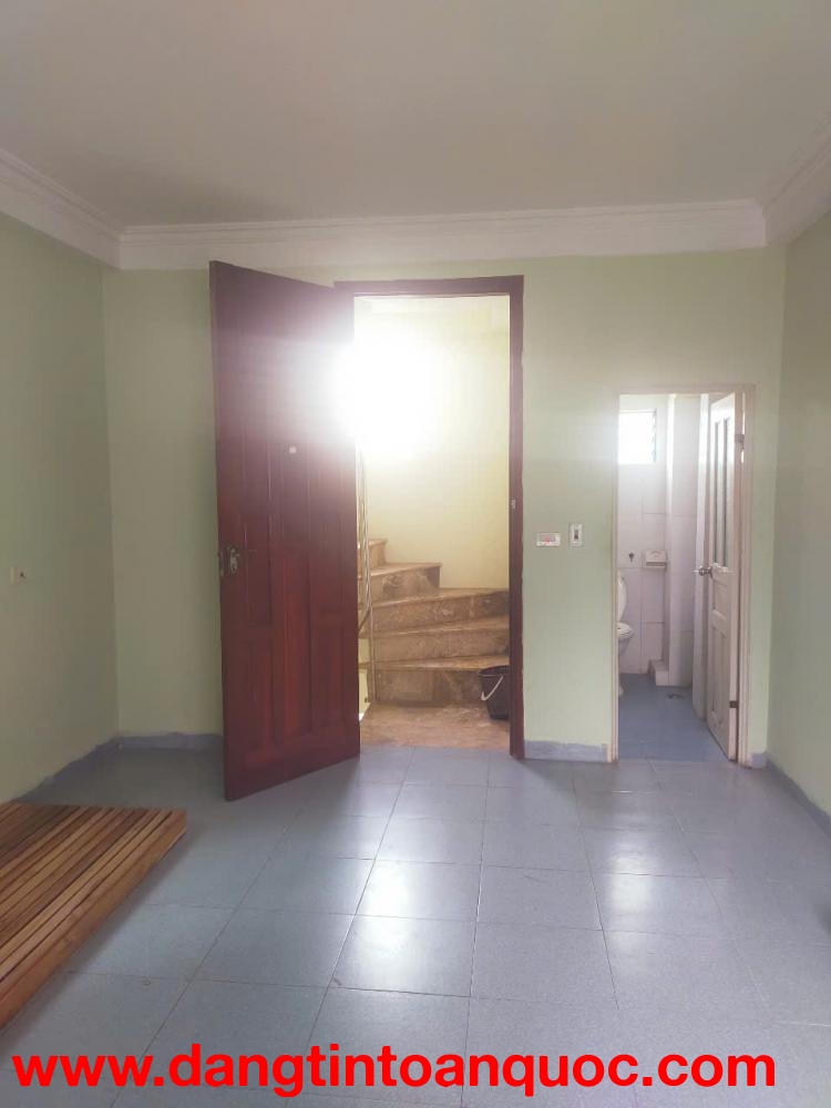 Chính chủ cho thuê Phòng ở khép kín cho thuê tại ngõ 62 Nguyễn Chí Thanh, Đống Đa, HN