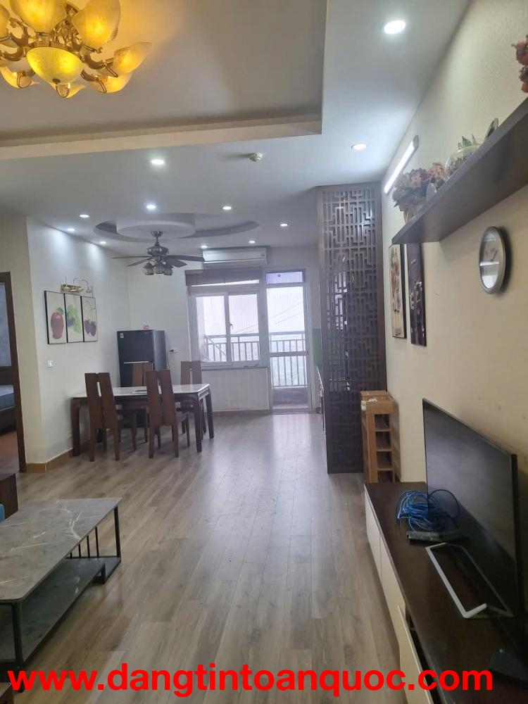 Cho thuê căn hộ 3 phòng ngủ, 3 ban công cực thoáng