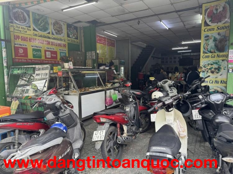 Cần sang nhượng quán cơm tâm huyết, lượng khách + app ổn định, chủ nhà dễ tính...