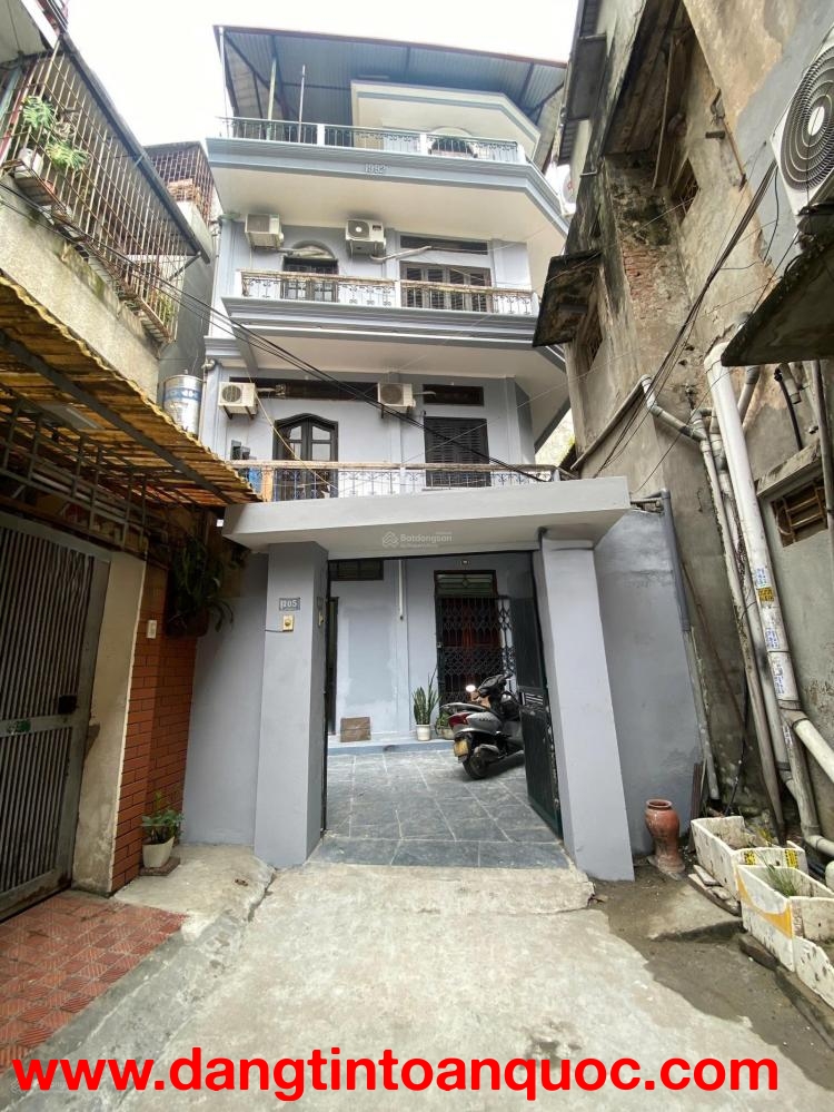 Cho thuê nhà ngõ Giải Phóng 43m2 x 4 tầng, 4PN, 3WC, 13 triệu