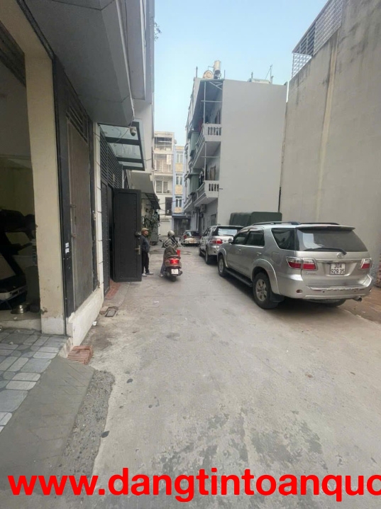 Đại Đồng, Vĩnh Hưng 3 tầng x 66m2, 4 ngủ, 3 WC 13 Triệu/th