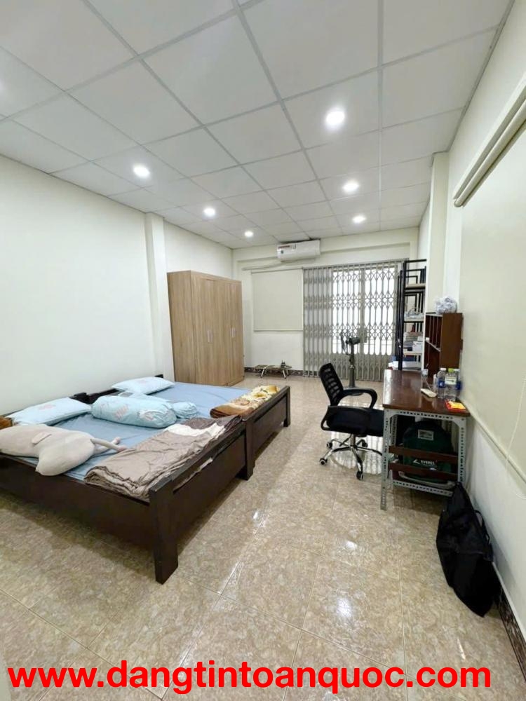 Nhà 4*14m vị trí đẹp HXH Dạ Nam P.Chánh Hưng