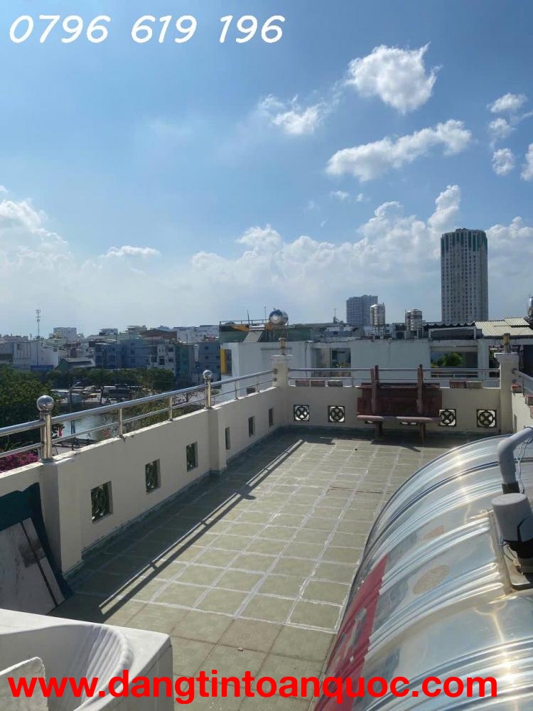 Cho thuê nhà tại số 12, ngách 612/16, đường La Thành, phường Giảng Võ, quận Ba Đình, Hà Nội.