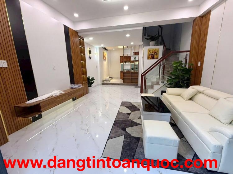 Nhà mới 4 tầng 154 Âu Dương Lân P.Chánh Hưng (P3Q8). Giá: 5.95 tỷ
