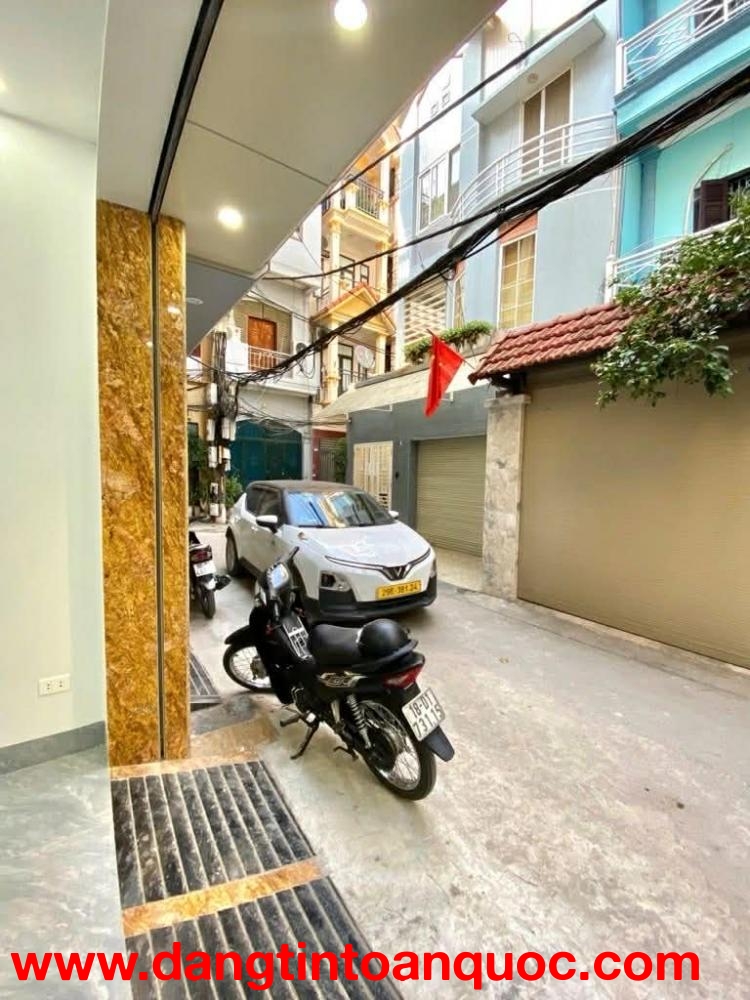 LẠC LONG QUÂN - GARA Ô TÔ - 6 TẦNG THANG MÁY - NGÕ ĐẸP - GẦN PHỐ.