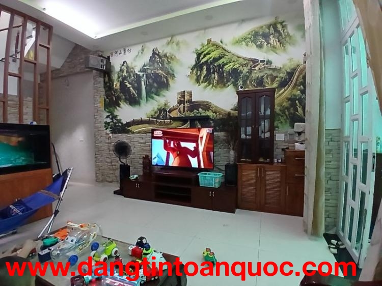 Bán nhà đường Trần Thị Điệu, Phước Long B, Q9, TP HCM. DT 95m2, 3 tầng. Giá 7,29  tỷ, sổ hồng. Liên 