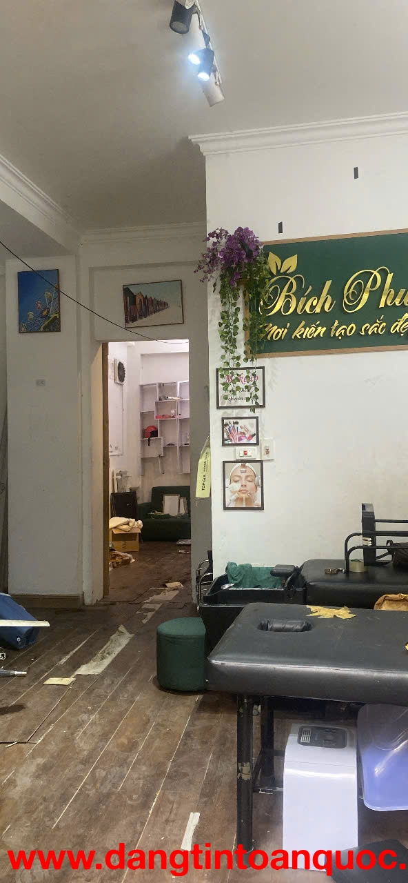 CHÍNH CHỦ CHO THUÊ NHÀ - VỊ TRÍ ĐẸP TẠI NGÕ 92 NGUYỄN KHÁNH TOÀN Phù hợp mở nail, spa, hoặc kinh doa