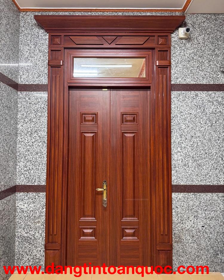 CỬA THÉP VÂN GỖ LUXURY – ĐẲNG CẤP MẶT TIỀN, BỀN VỮNG TRỌN ĐỜI