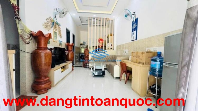 BÁN NHÀ CẤP 4  2 PHÒNG NGỦ HẺM 505 LƯƠNG ĐỊNH CỦA NHA TRANG GIÁ TỐT 1 TỶ 8