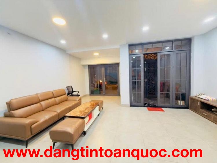 Bán nhà Mặt tiền cư Xá Nguyễn Đình Chiểu -  Nguyễn Kiệm, 6x12m, 4 Tầng mới, 4PN, 15,8 tỷ.