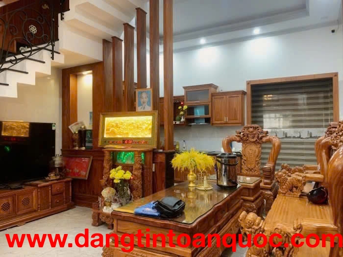 Siêu phẩm Kim Giang, 55m chỉ 8,65 tỷ, 40m ra ô tô tránh đỗ quay đầu, 2 thoáng