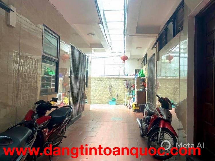 hoàng hoa thám DT 35m x5 tầng 7,8 tỷ ngõ thông,rộng,gần ô tô,full nội thất