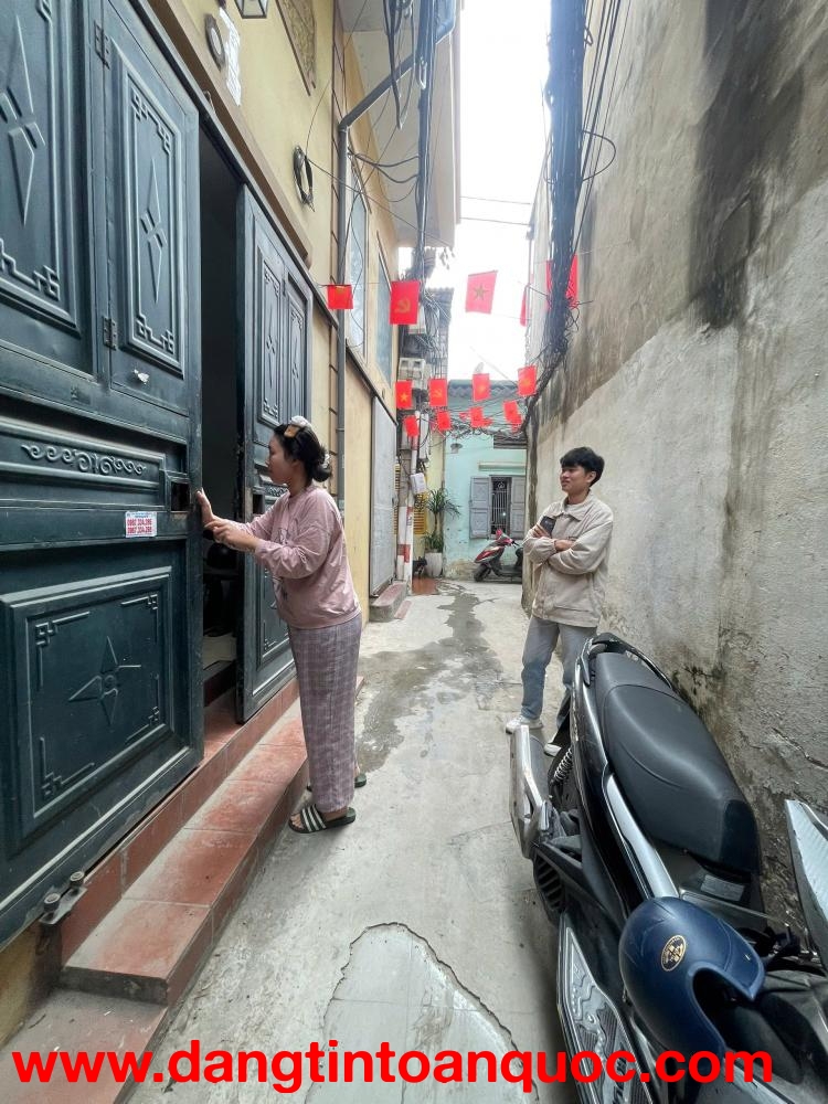 Cho thuê nhà nguyên căn 192 Lê Trọng Tấn, 38m² x 3 tầng, 2PN, 6,5 triệu