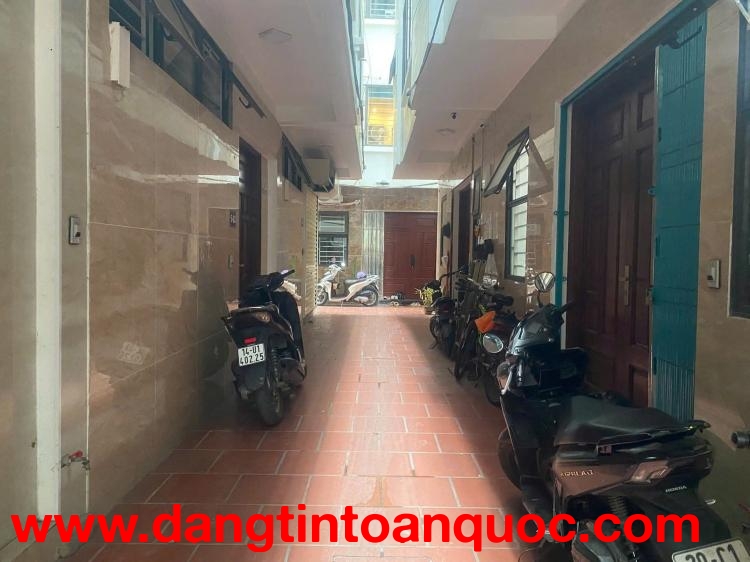 Bán Nhà Hoàng Hoa Thám 30m2. 5 tầng. mặt tiền 6m. giá 7.8 tỷ Ba Đình Hà Nội