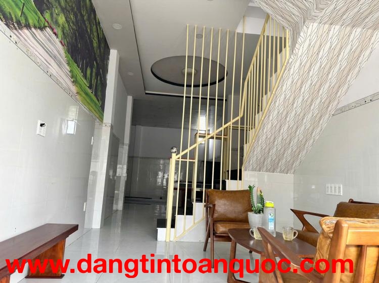 Bán dãy trọ diện tích khủng, vị trí đẹp, thu nhập tốt ngay UBND huyện Bình Chánh