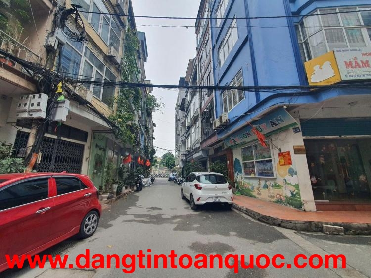Cho thuê nhà Ngã Tư Vọng – Phương Liệt 50m² x 5 tầng, mặt tiền 4,5m ô tô tránh, đỗ 17 triệu