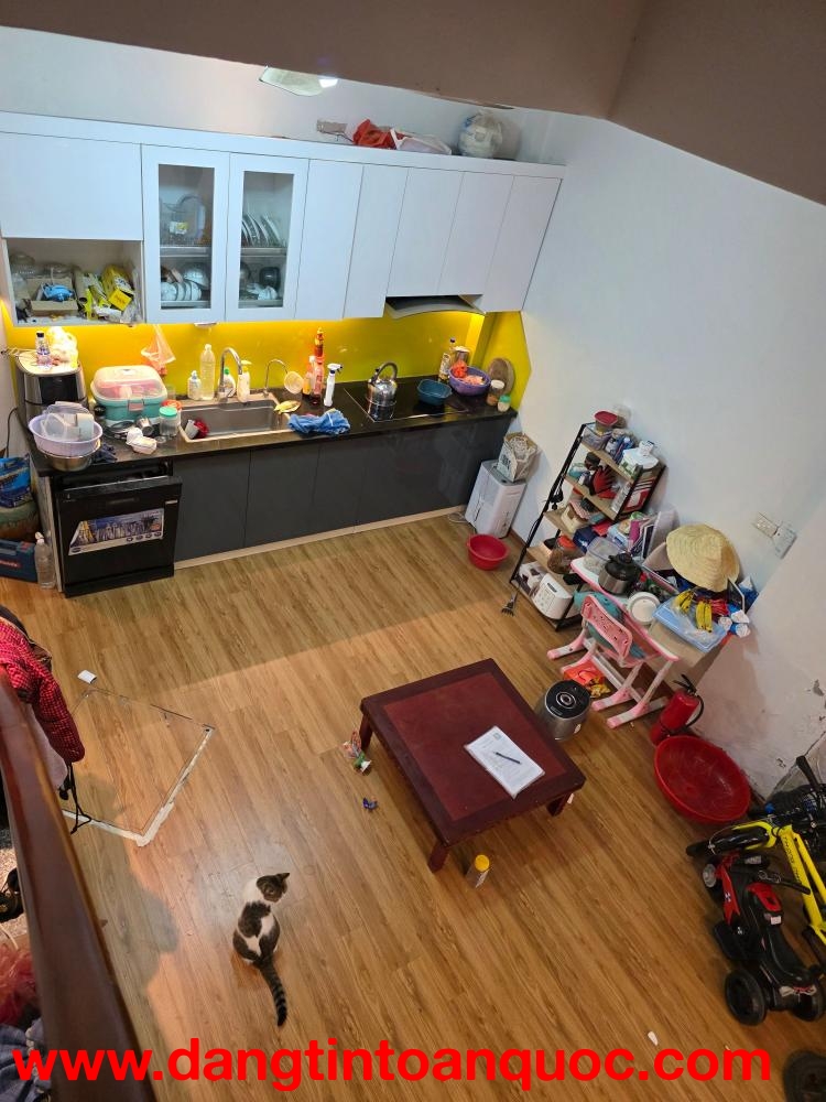 Bán nhà Hòa Bình 7 Minh Khai 43m2. 4 tầng. mặt tiền 4.9m. giá 8.5 tỷ Hai Bà Trưng Hà Nội